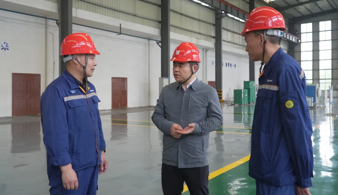 郭峰調(diào)研產(chǎn)業(yè)集群“六個(gè)一”機(jī)制建設(shè)工作